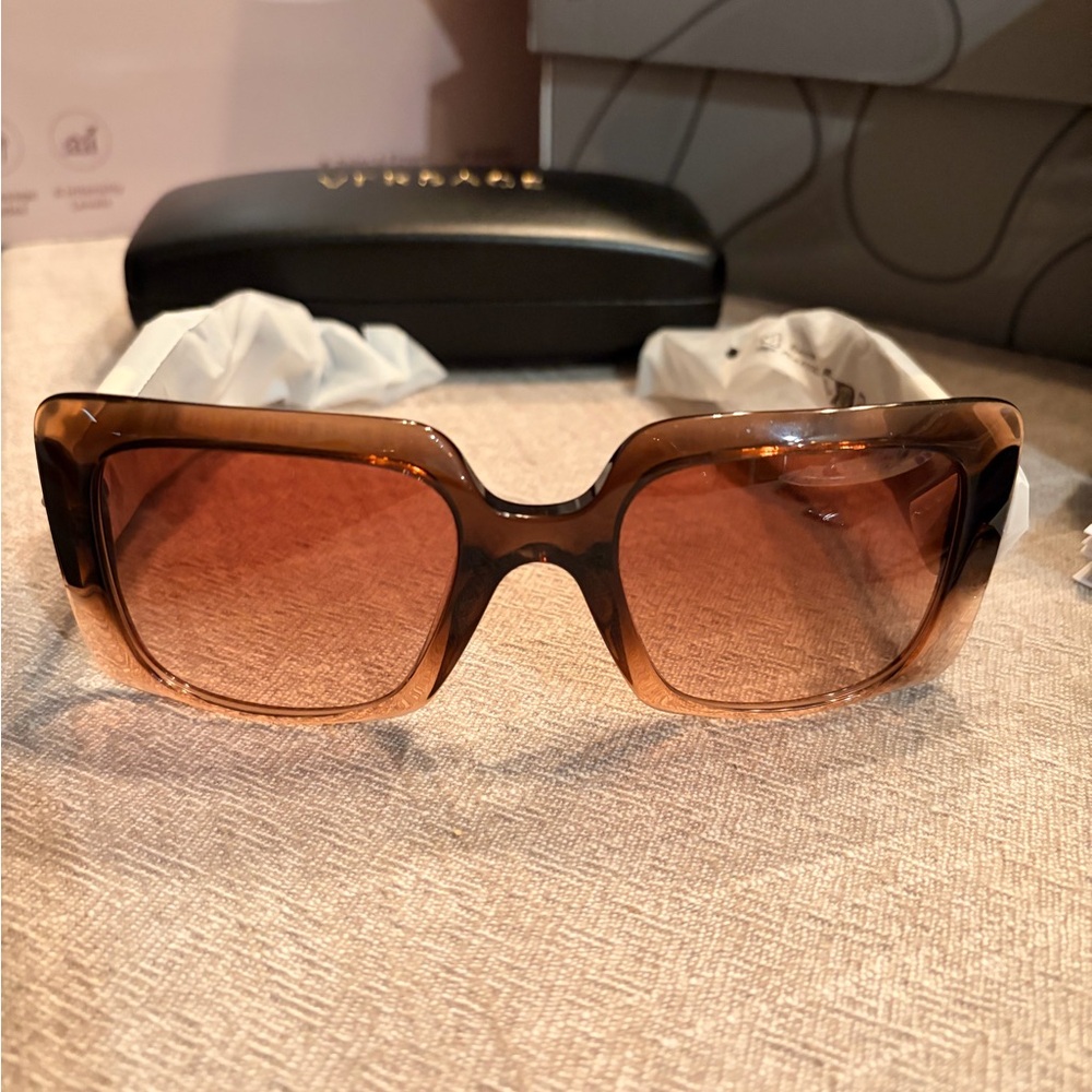 Versace Women’s Brown Square Gradient Oversized S… - image 2